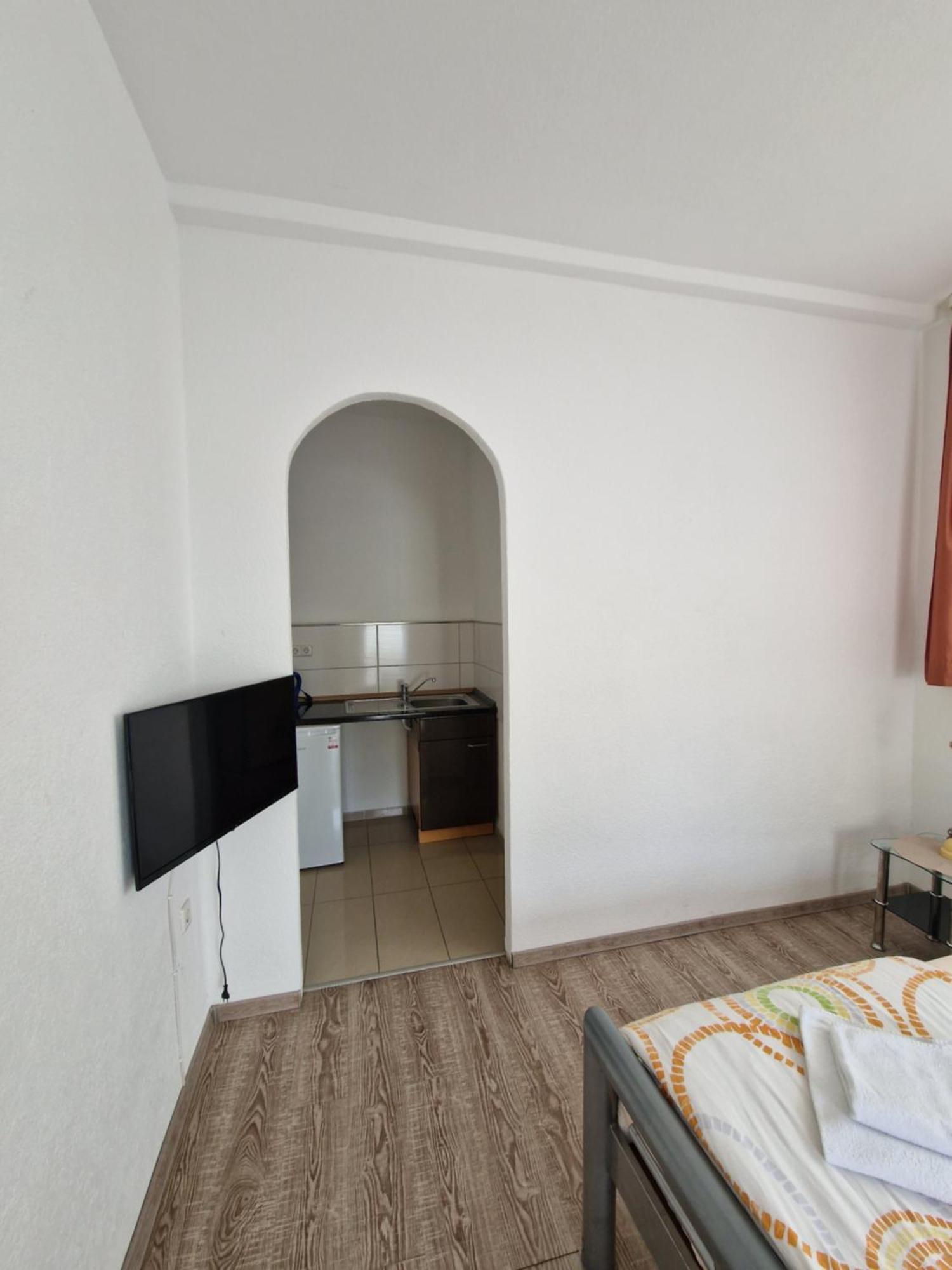 Pension Antalya Friedrichshafen Bagian luar foto